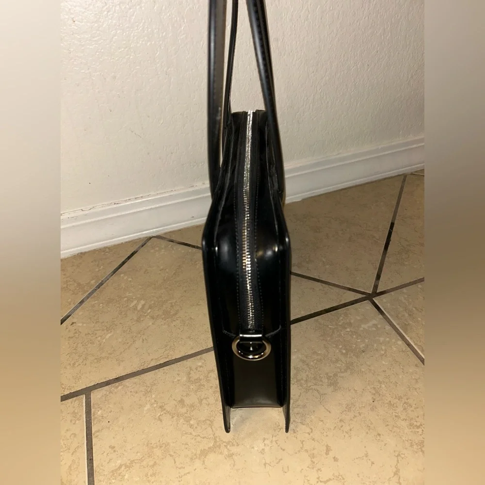 Luar Black Leather Shoulder Bag with Crossbody Rings - Picture 3 of 7